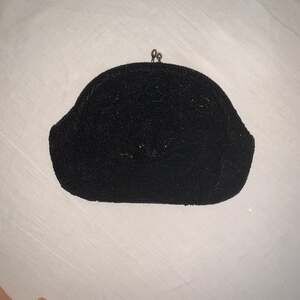 Vintage Black Glass Beaded Clutch Kiss Lock Flower Pattern Made in Japan
